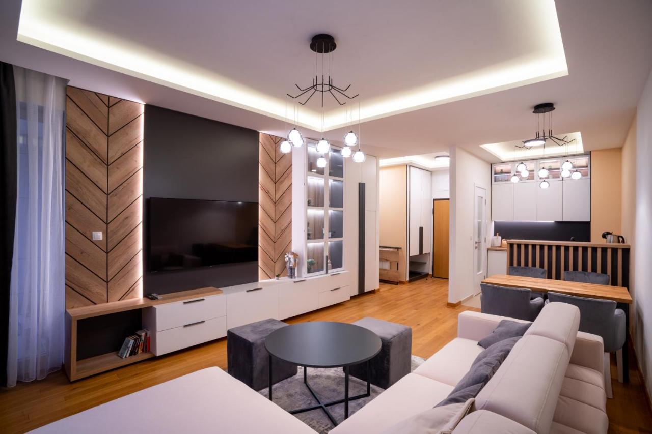 Apartman G8 Deluxe 帕莱 外观 照片